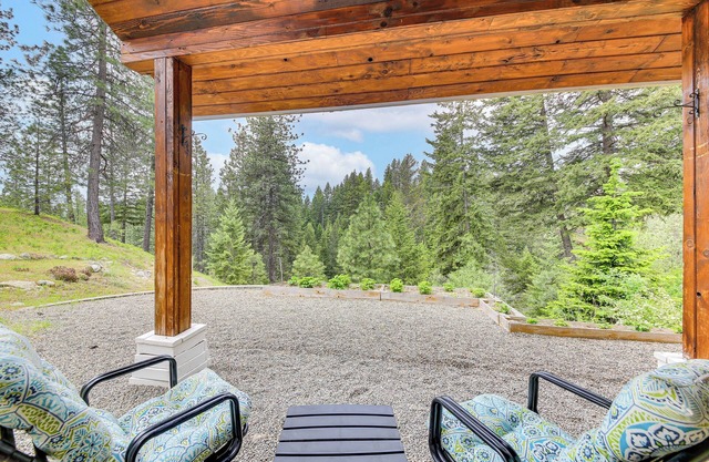 Rustic & Modern Home w/ Forest Views in Newport!