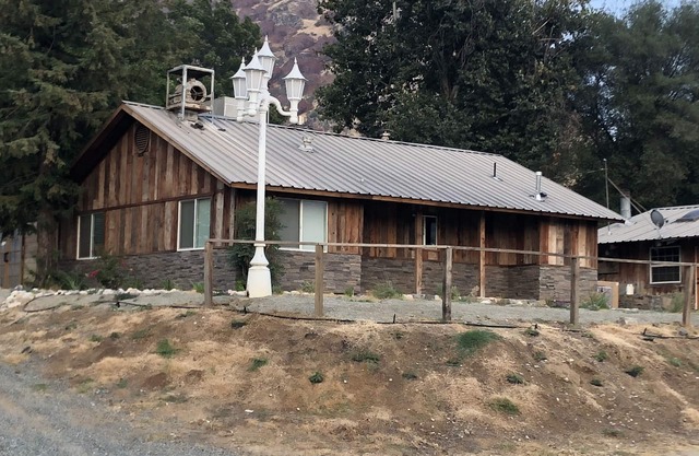 Rústica rancho céntricamente ubicado a 1/2 milla de la ciudad
