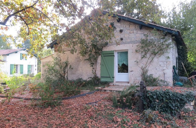 Rustic Rose Cottage