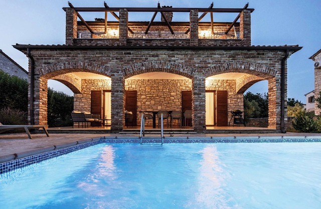 Beautiful stone Villa with heated pool