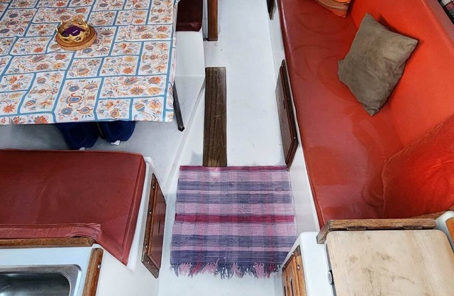 Sailboat Glamping on Bud Inlet