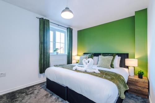 Saint Helens Spacious 3BR Olive Suite Sleeps 7