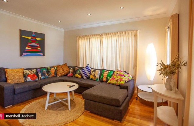 Salt water villa Bermagui Four bedroom central location with Wifi