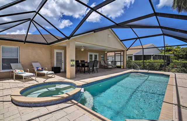 ¡NUEVO! Bradenton Home w / Lanai y piscina de agua salada / spa!