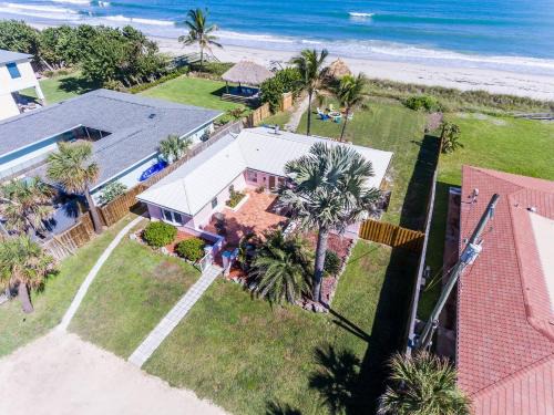 Salty Dog Direct Oceanfront Luxurious Retreat!