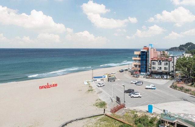 Samcheok Kong & Bee Ocean View Spa Pensi