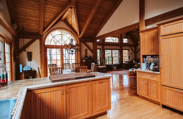 Sanctuary of the Sacred Dream-Entire Property. Close to CATAMOUNT