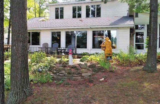 Sandy Bottom Lodge en la hermosa cadena O Lakes en Waupaca
