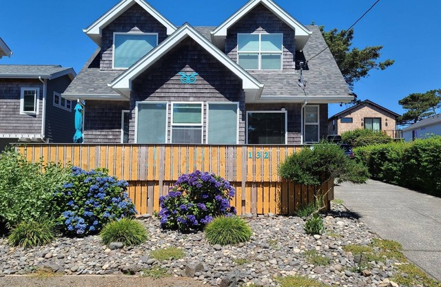 Sandy Owl - Beachcomber Vacation Homes