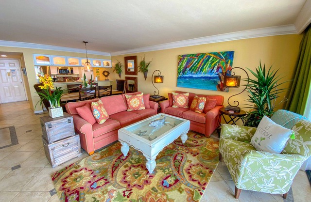 Precios especiales de verano! Hermoso condominio frente al mar en Sanibel Harbour Resort