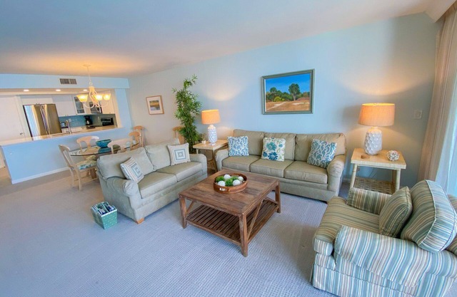 Condominio ideal para familias con playa privada en Sanibel Harbour Resort