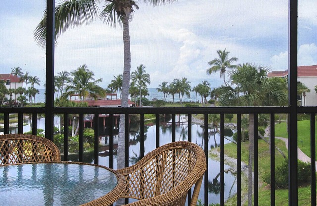 Lo mejor de Sanibel: Premier condominio frente al golfo. Reúna conchas marinas y disfrute de las puestas de sol.