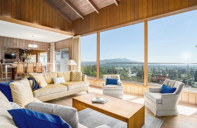 Santa Rosa Hilltop Estate