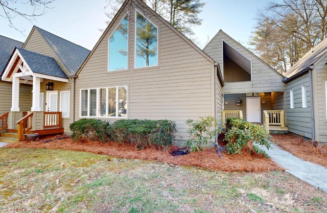 Sapphire Serenity - 1 BR