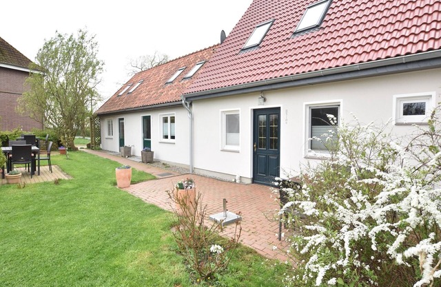 Schöne Ferienwohnung en Stellshagen mit Garten
