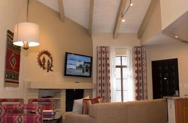 Scottsdale Camelback Resort Private Studio with Pool & Garden