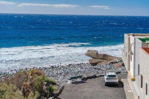 Sea View Apartment Red Summer Breeze