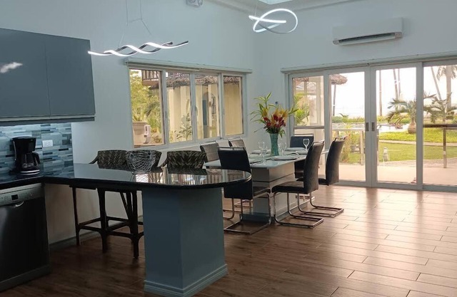 Sea View Gran Villa at Green Turtle Residences