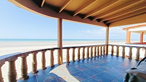 Sea you at the Beach House 4 by Kivoya