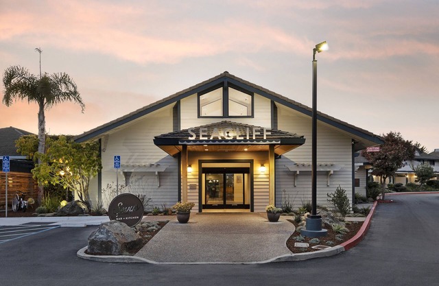 Seacliff Inn Aptos, Tapestry Collection by Hilton