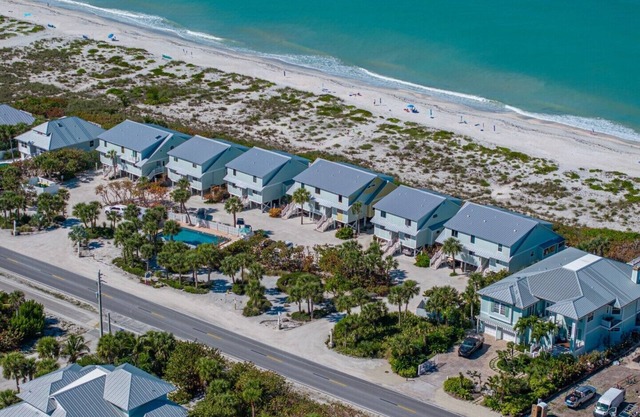 Seagrape 7 - 3 bed / 2 Bath - Beachfront Boca Grande - South End of the Island