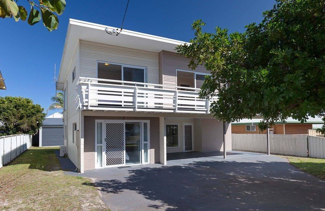 'SeaHaven', 2 Richardson Ave - Casa grande con aire acondicionado, Smart TV, WIFI, Netflix y estacionamiento para botes