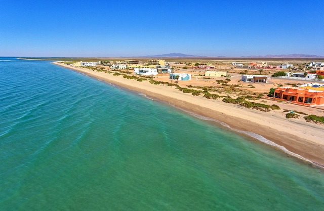 Aventura junto al mar en Laguna Shores - Hermosa casa de playa personalizada