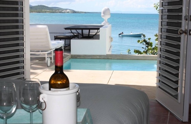Seaside Vieques: Casa de playa de 2 dormitorios directamente en el océano, con piscina privada