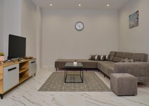 Season Apart Hotel