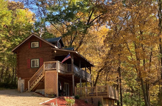 Cabaña aislada en el bosque con excelentes vistas de las mejores naturalezas