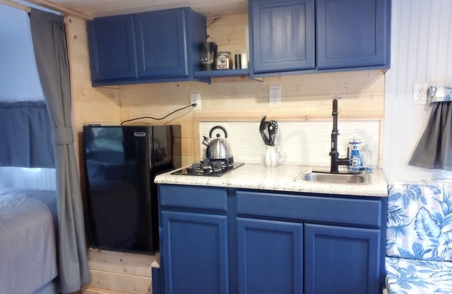 Secluded Camper on 5 private acres w/ hot shower
