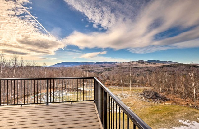 Secluded Kingfield Abode w/ Idyllic Mtn Views