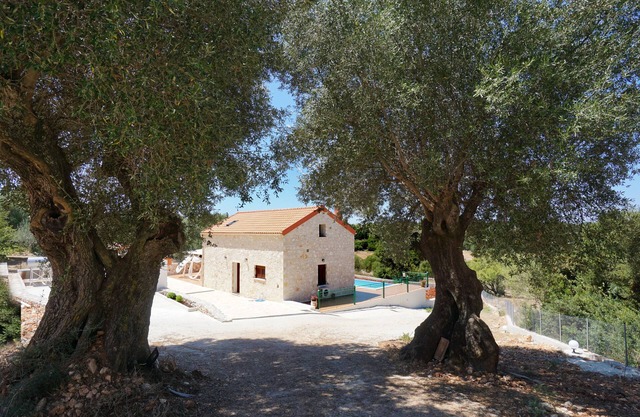 Villa aislada Antikleia con piscina privada