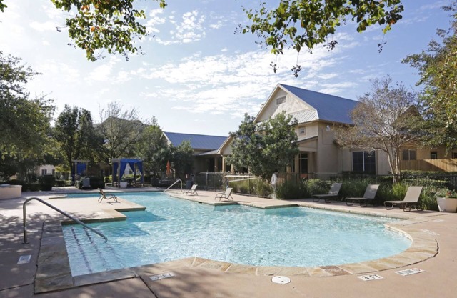 Peaceful 1BR King Suite | Pool, Parking + Gym A