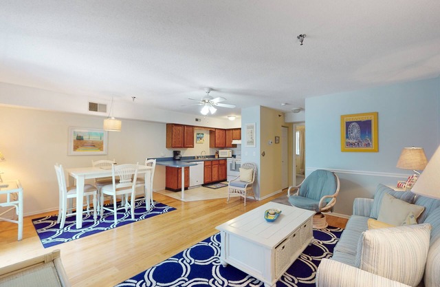 Serene condo with central AC, deck & washer/dryer - near golf