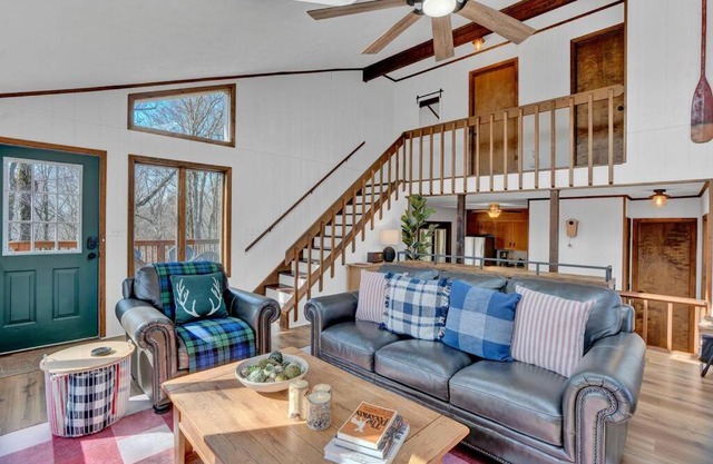 Serene & Fun Family Gem ~ Big Bass Lake Community!