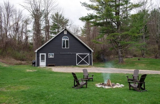 Serene Renovated Barn w/ Firepit