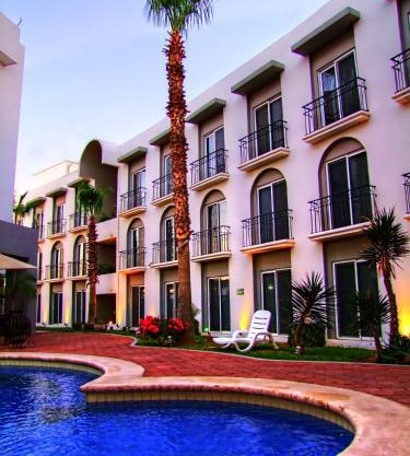Seven Crown Express & Suites by Kavia