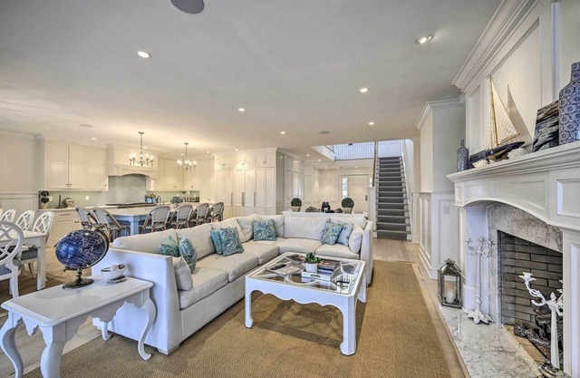 Shelter Island Retreat w/ Outdoor Pool!