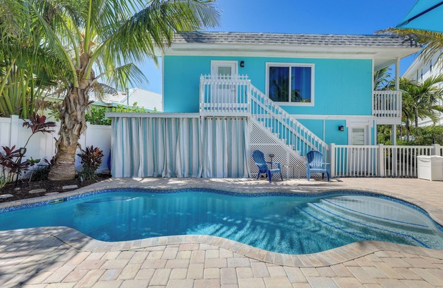 Siesta Key Dream Inn Vacation Rental Near Village!