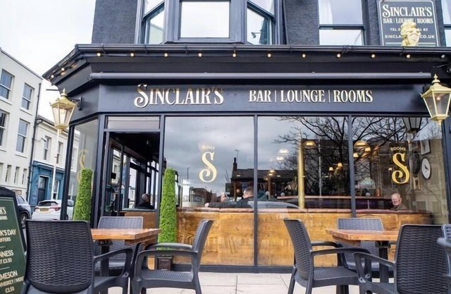 Sinclair's Bar, Lounge & Rooms