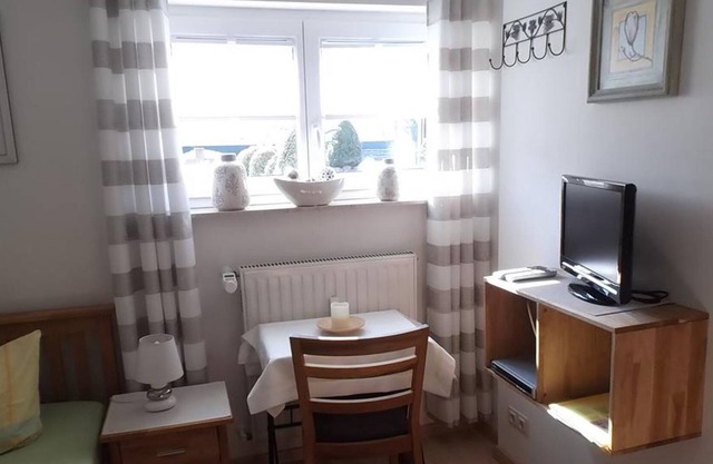 Habitación individual (en el sótano) con baño / aseo compartido - Ferienwohnung Familie Schmitz