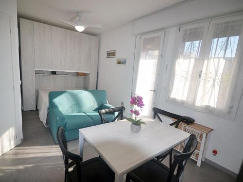 Sit Apartments