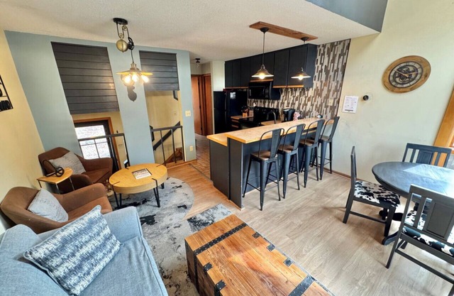 Ski in Ski out Lutsen Townhome Pool Fitness Sauna and more