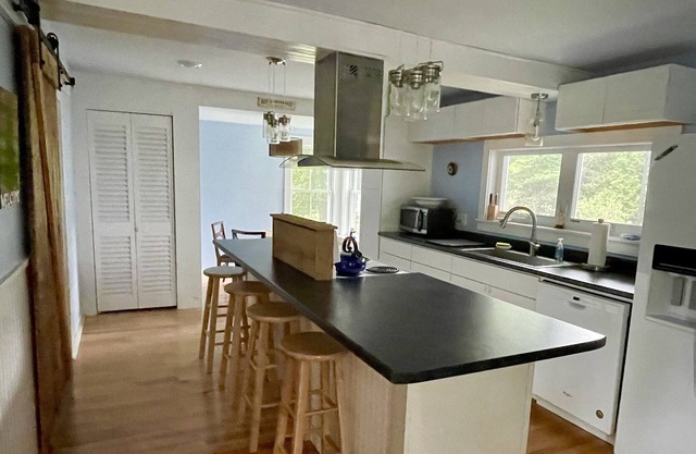 Contrabandistas de esquí Notch o Jay Peak! Casa de campo del siglo XIX bellamente renovada