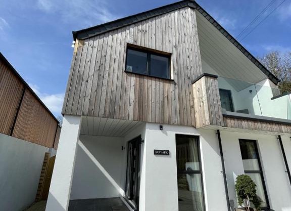 Skylark 4 bed Sleeps 8 with hot tub