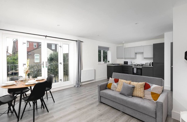 Skyvillion -vineyard Court- Enfield 1 dormitorio con balcón