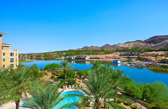Hermoso estudio en Lake Las Vegas con vista al lago a 30 minutos de Las Vegas Strp