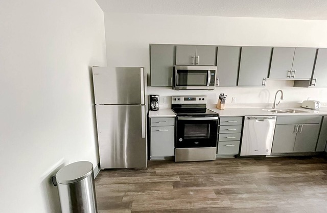 Sleepover: Dashing 1BD/1BA - Des Moines
