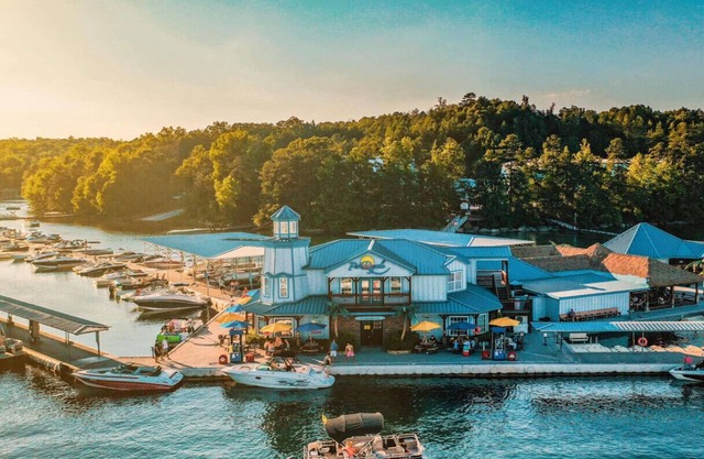 Sleeps 8, Mall Of Georgia Area / Close to Lake Lanier